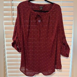 Torrid Plus Size Maroon top with Gold/yellow dots, 3/4 sleeve blouse